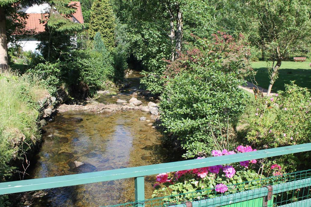 Haus Traudel Matt Hotel Elzach Eksteriør billede