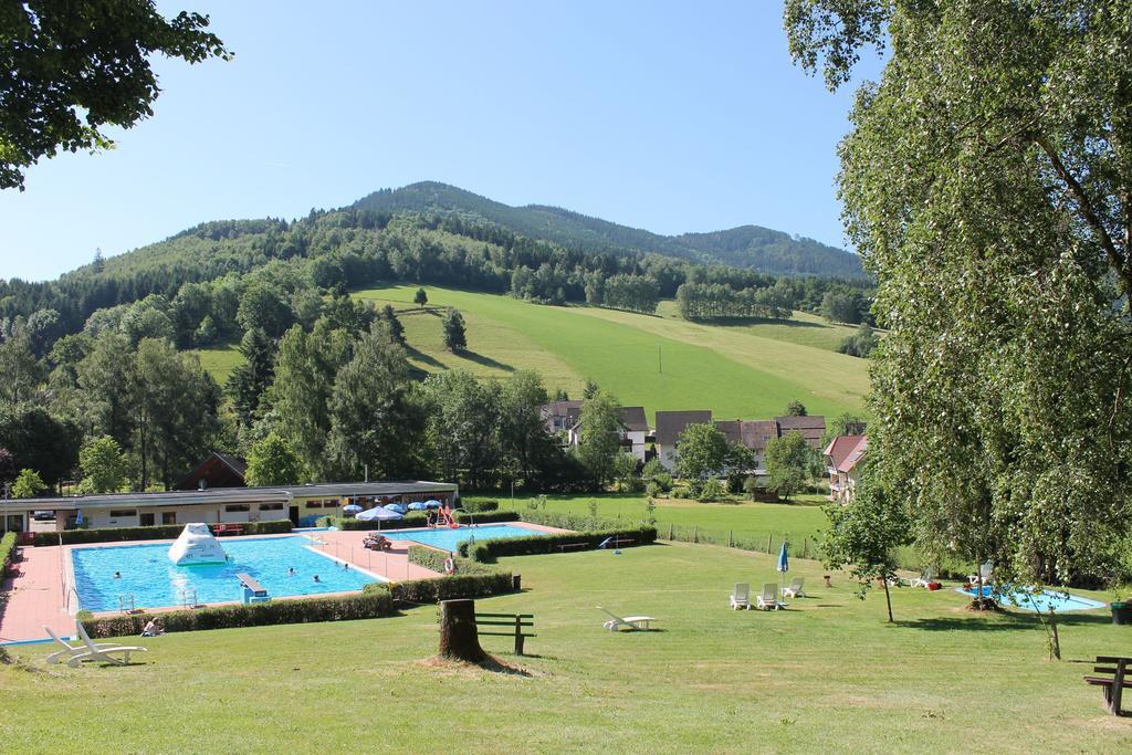 Haus Traudel Matt Hotel Elzach Eksteriør billede